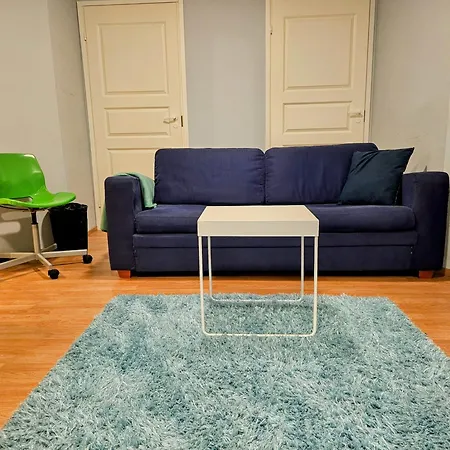 Séjour chez l'habitant Tilava Ja Tunnelmallinen 26m2 Huone Max Kuudelle Hengelle Kerava